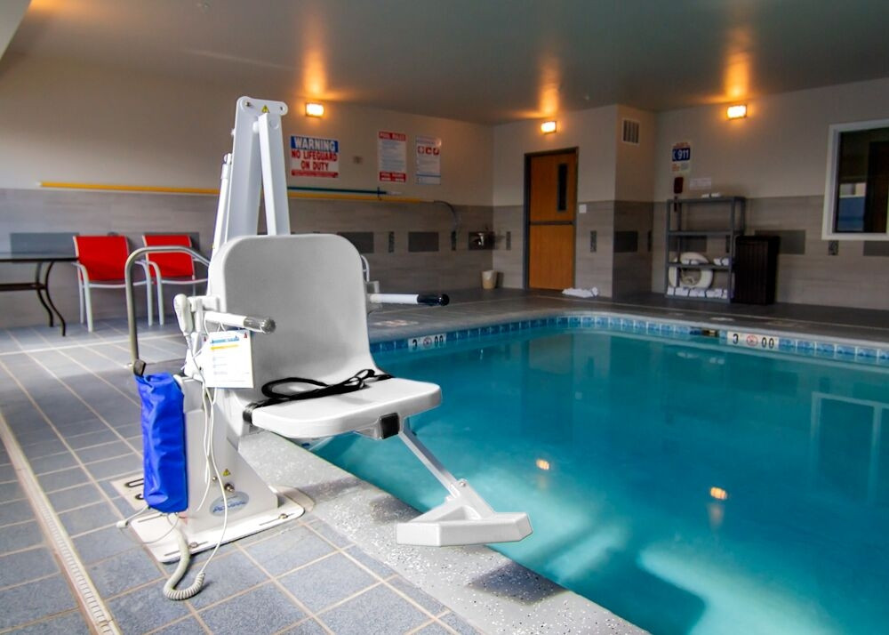 Aqua Creek Admiral - ADA Compliant Pool Lift - F-ADMRL