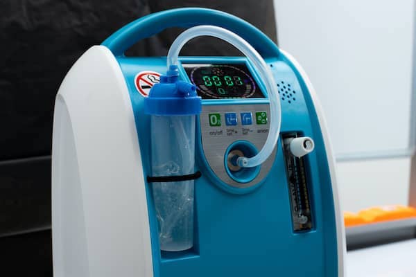 FAA-Approved Oxygen Concentrators, Guidelines & Tips For Your Next Flight